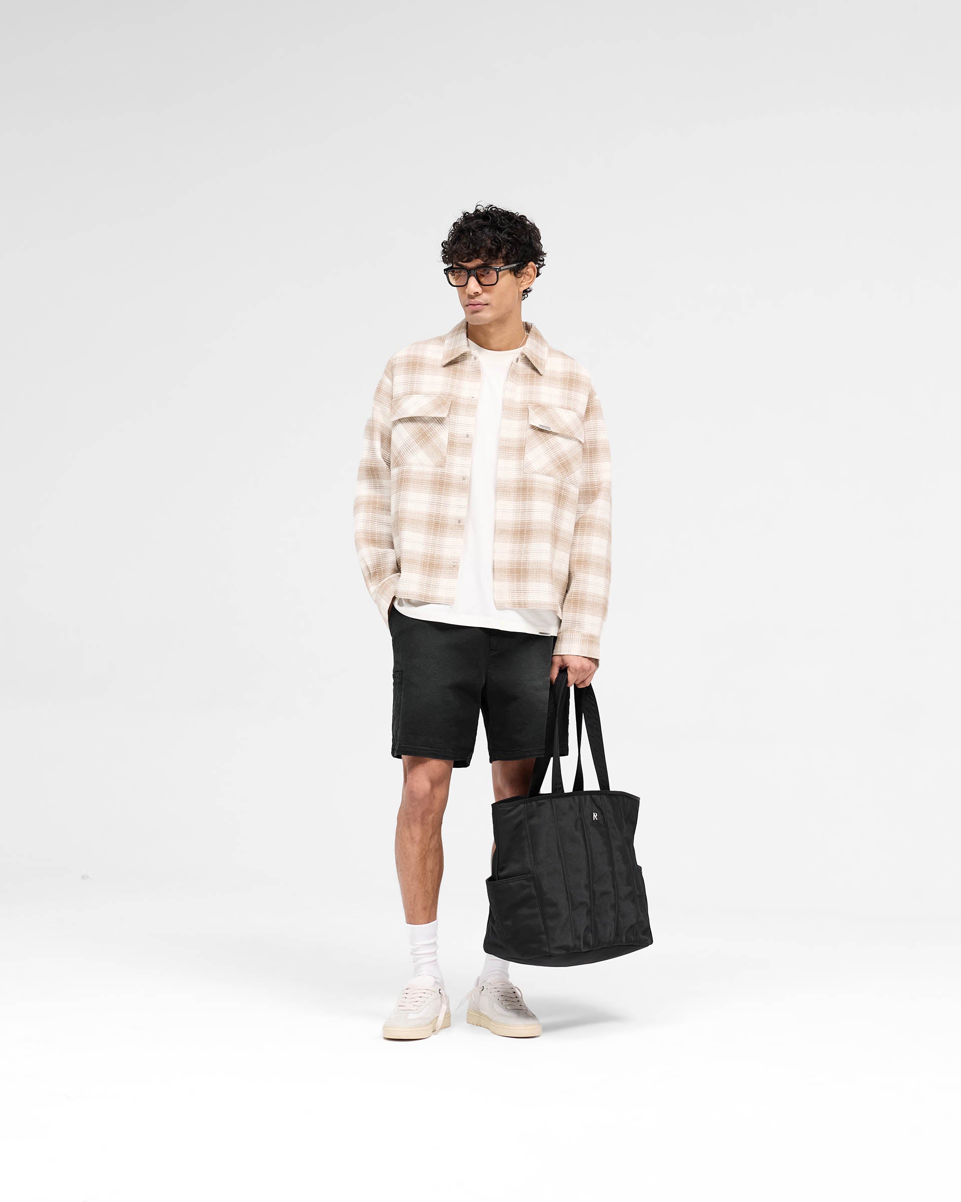 Season Cargo Short - Jet Black
